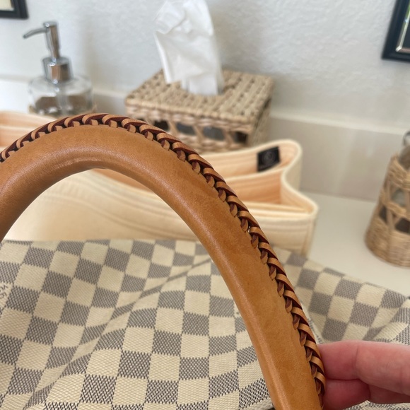 Louis Vuitton Damier Azur Artsy MM - Picture 11 of 11